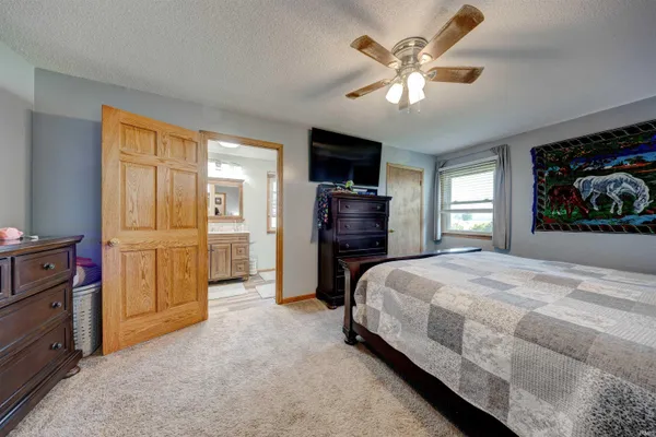 $449,900 | 3592 West County Road 950 North, Chrisney, IN 47611