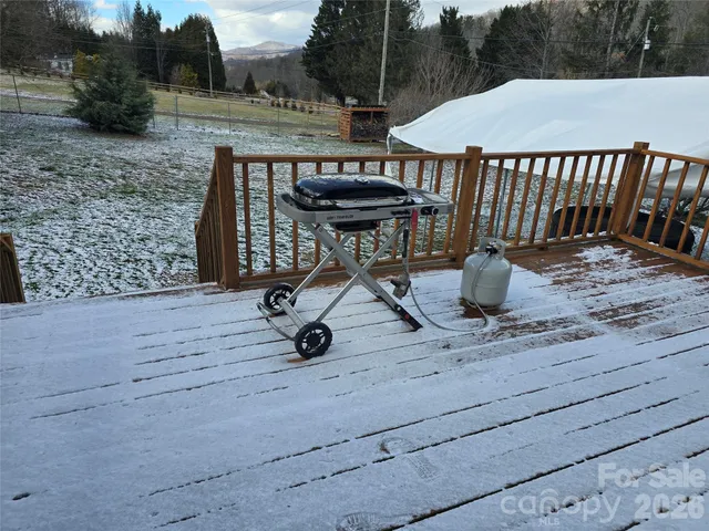 a view of a backyard with a sink