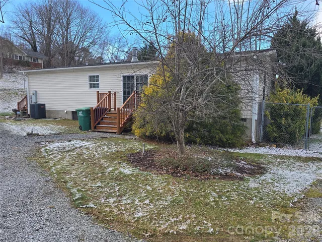 $339,000 | 703 Garren Creek Road, Fairview, NC 28730