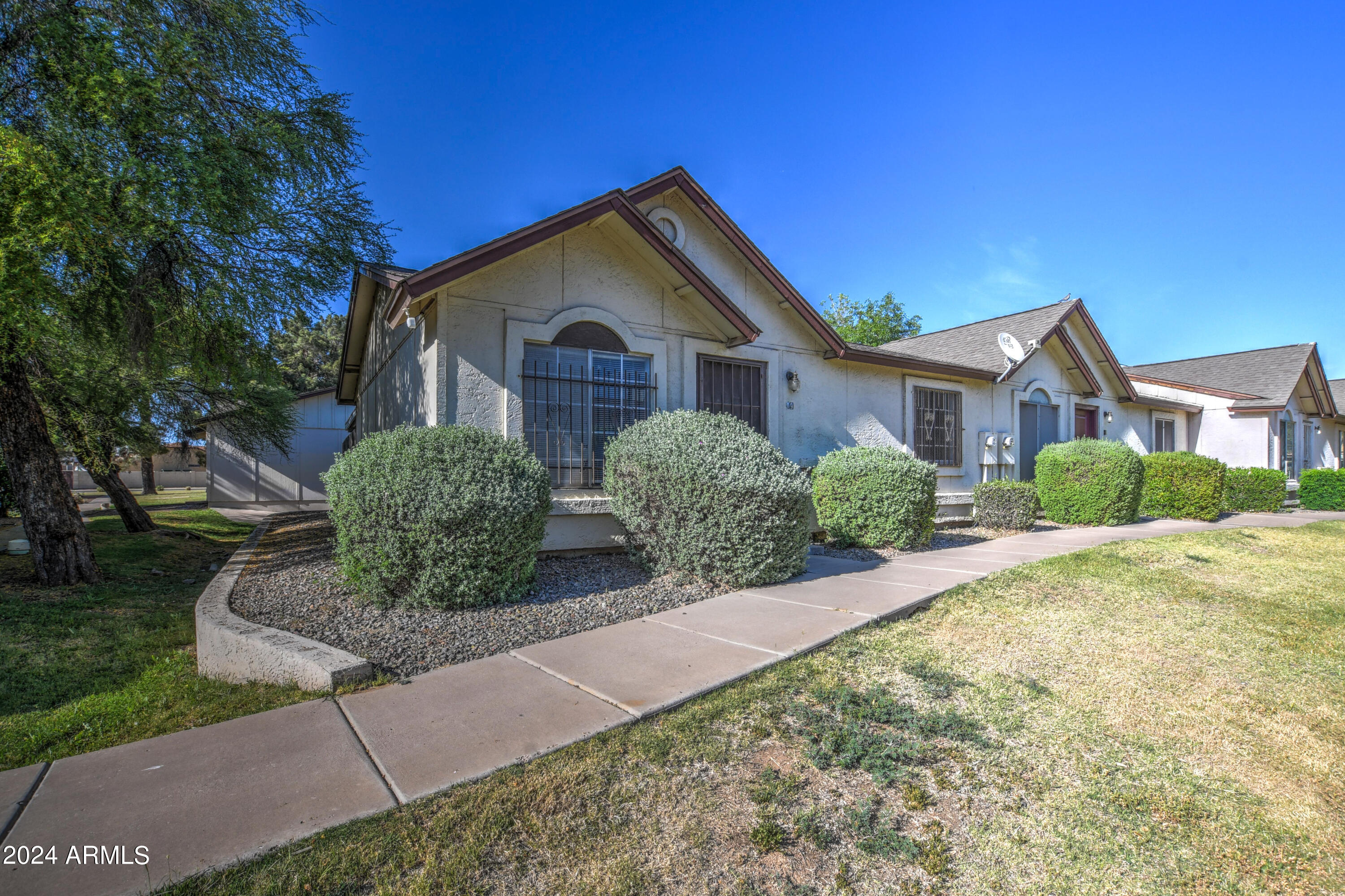 6711 West Osborn Road, Unit 19 Phoenix, AZ 85033 - Photo 1 of 24 Front 1
