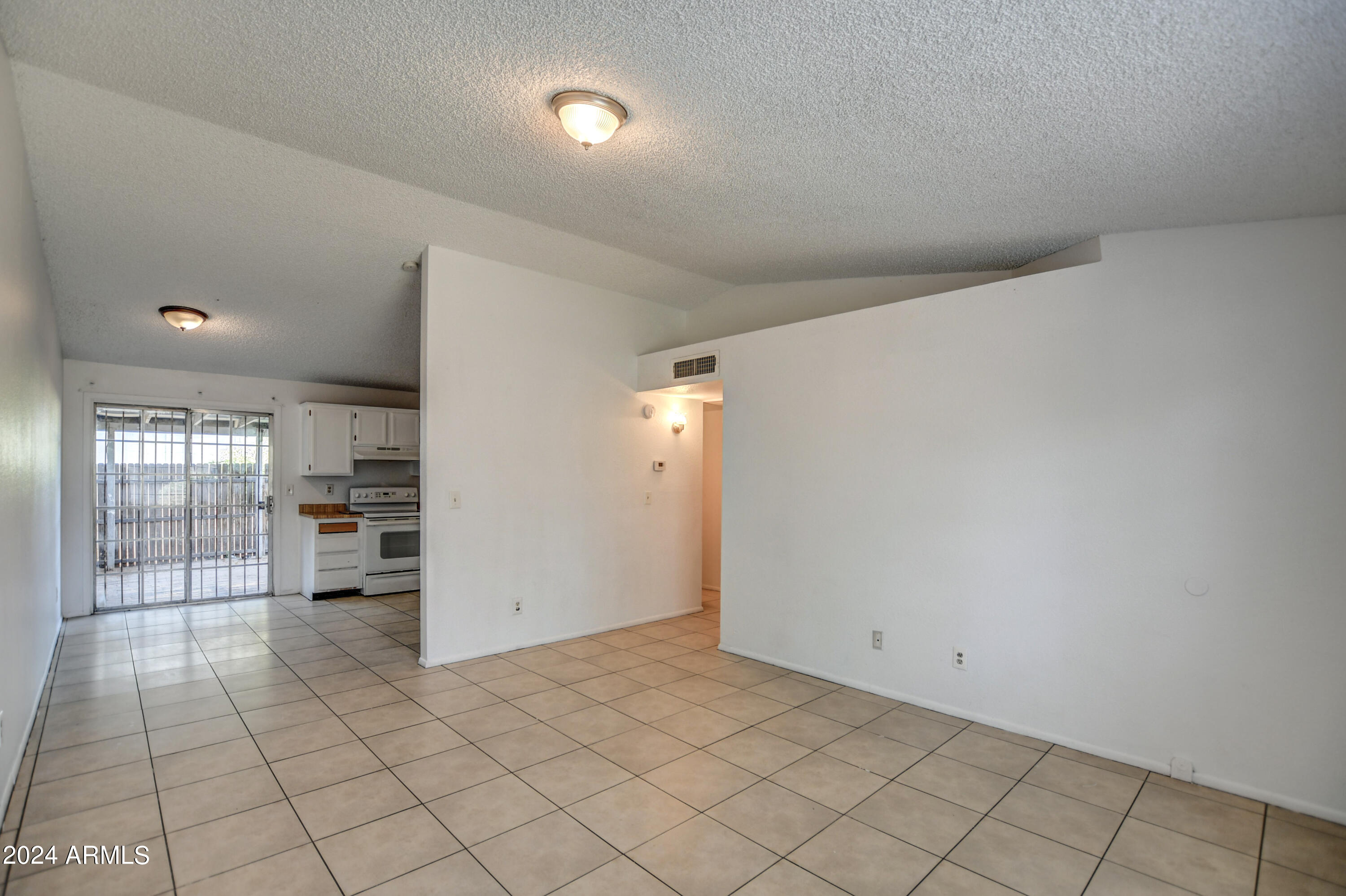 6711 West Osborn Road, Unit 19 Phoenix, AZ 85033 - Photo 8 of 24 Living 2