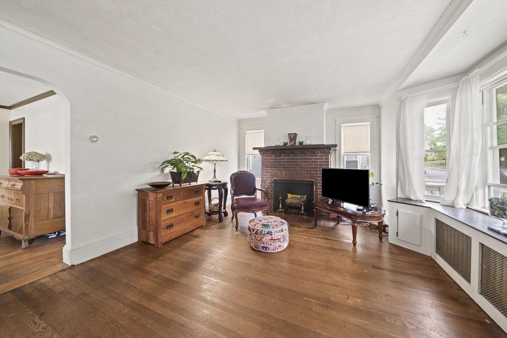 20 Fairbanks Road Milton, MA 02186 - Photo 6 of 35 Gallery Image 6