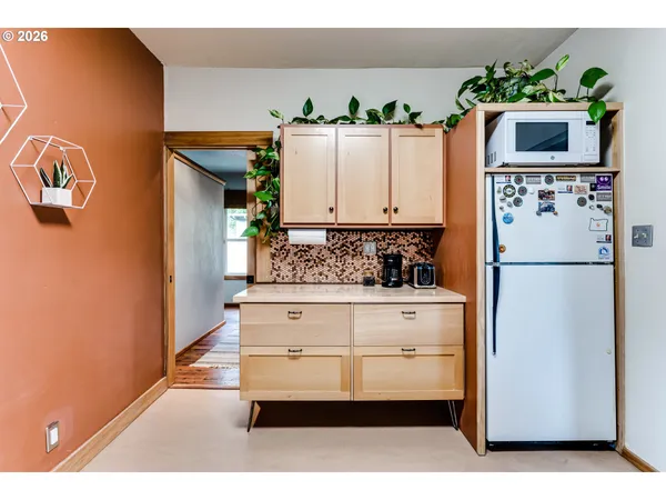 $515,000 | 104 Holeman Avenue, Eugene, OR 97404