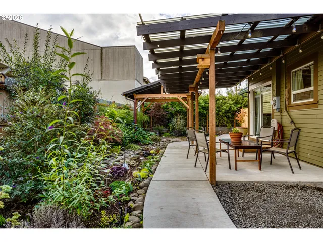a view of outdoor space yard and patio