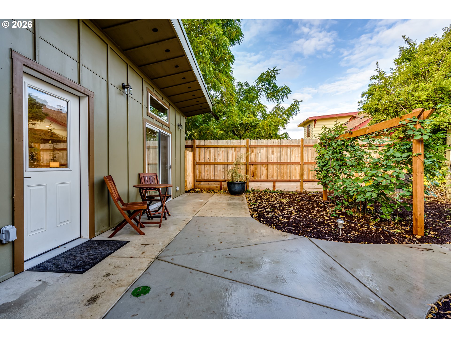 104 Holeman Avenue Eugene, OR 97404 - Photo 36 of 46