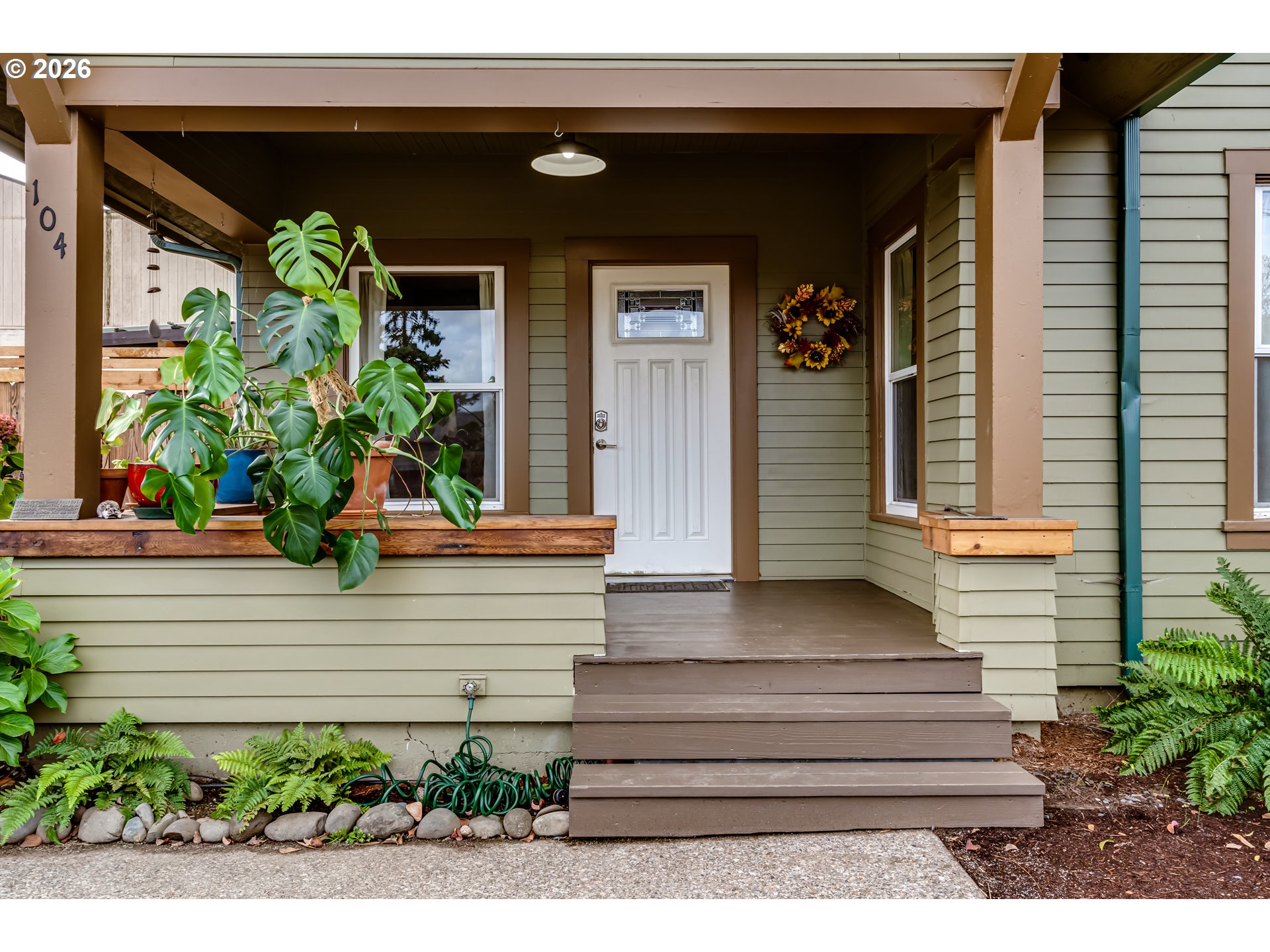 104 Holeman Avenue Eugene, OR 97404 - Photo 4 of 46