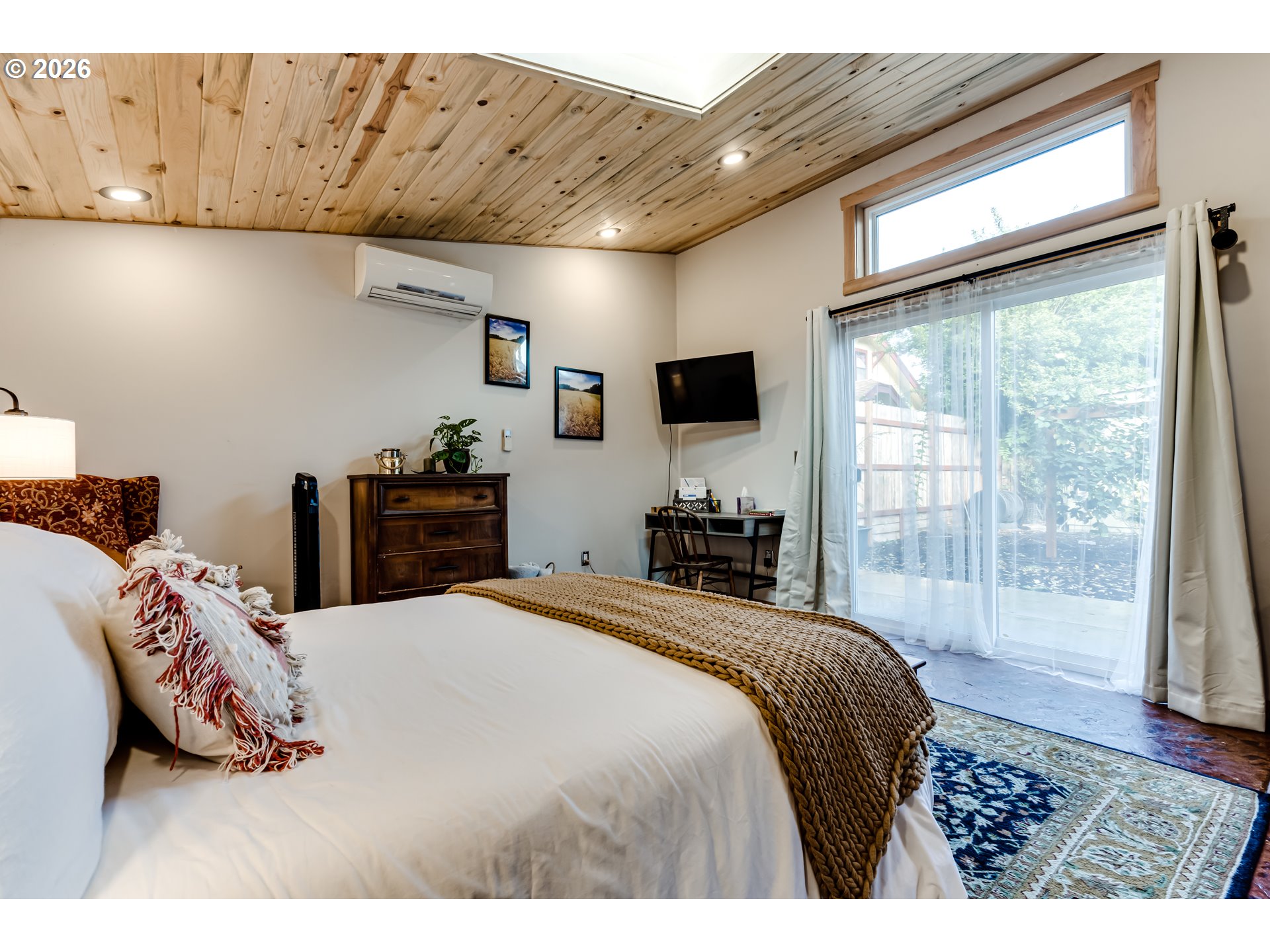 104 Holeman Avenue Eugene, OR 97404 - Photo 43 of 46