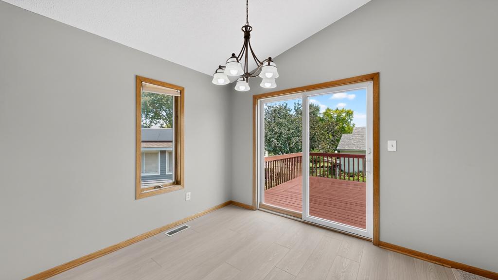 3536 Kelsey Lane Southwest Rochester, MN 55902 - Photo 9 of 38 Gallery Image 9