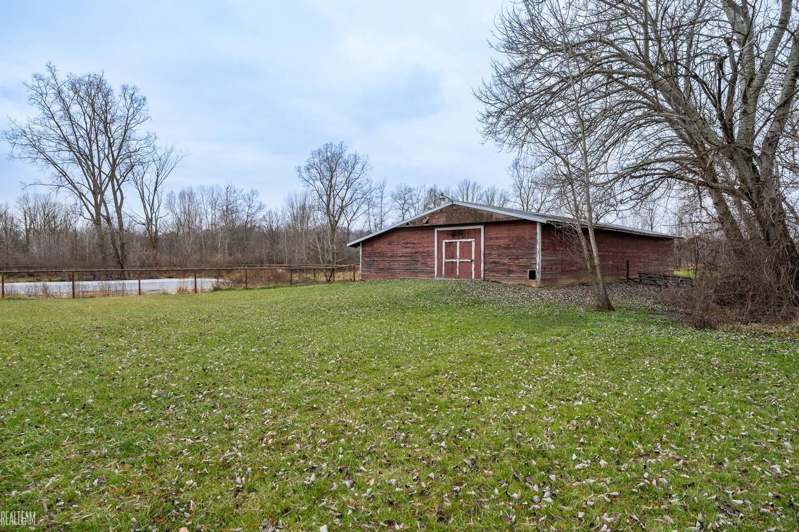 2805 Wales Center Road Goodells, MI 48027 - Photo 34 of 36 50129268-76f6f33e-26d8-4043-82c3-759948c721ac.JPG