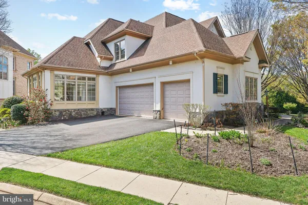 $2,025,000 | 1452 Carrington Ridge Lane, Vienna, VA 22182