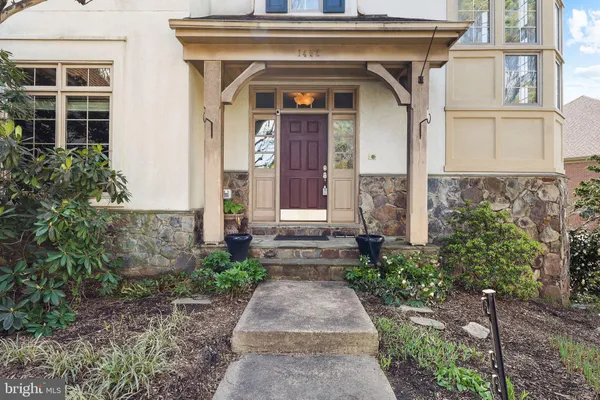 $2,025,000 | 1452 Carrington Ridge Lane, Vienna, VA 22182