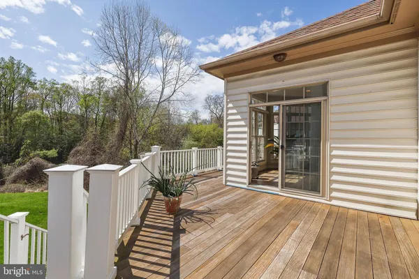 $2,025,000 | 1452 Carrington Ridge Lane, Vienna, VA 22182