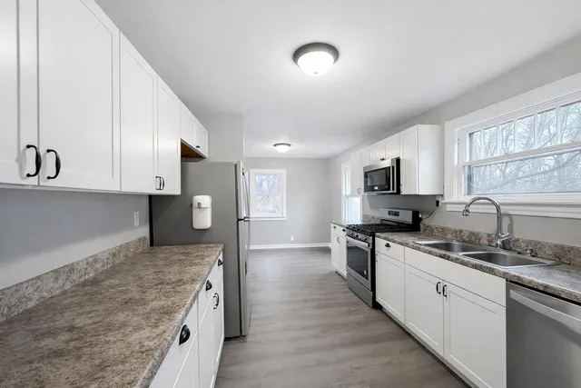 $145,000 | 1330 East Main Street, Kalamazoo, MI 49048