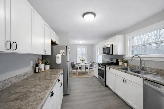 $145,000 | 1330 East Main Street, Kalamazoo, MI 49048