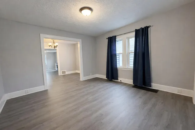 $145,000 | 1330 East Main Street, Kalamazoo, MI 49048