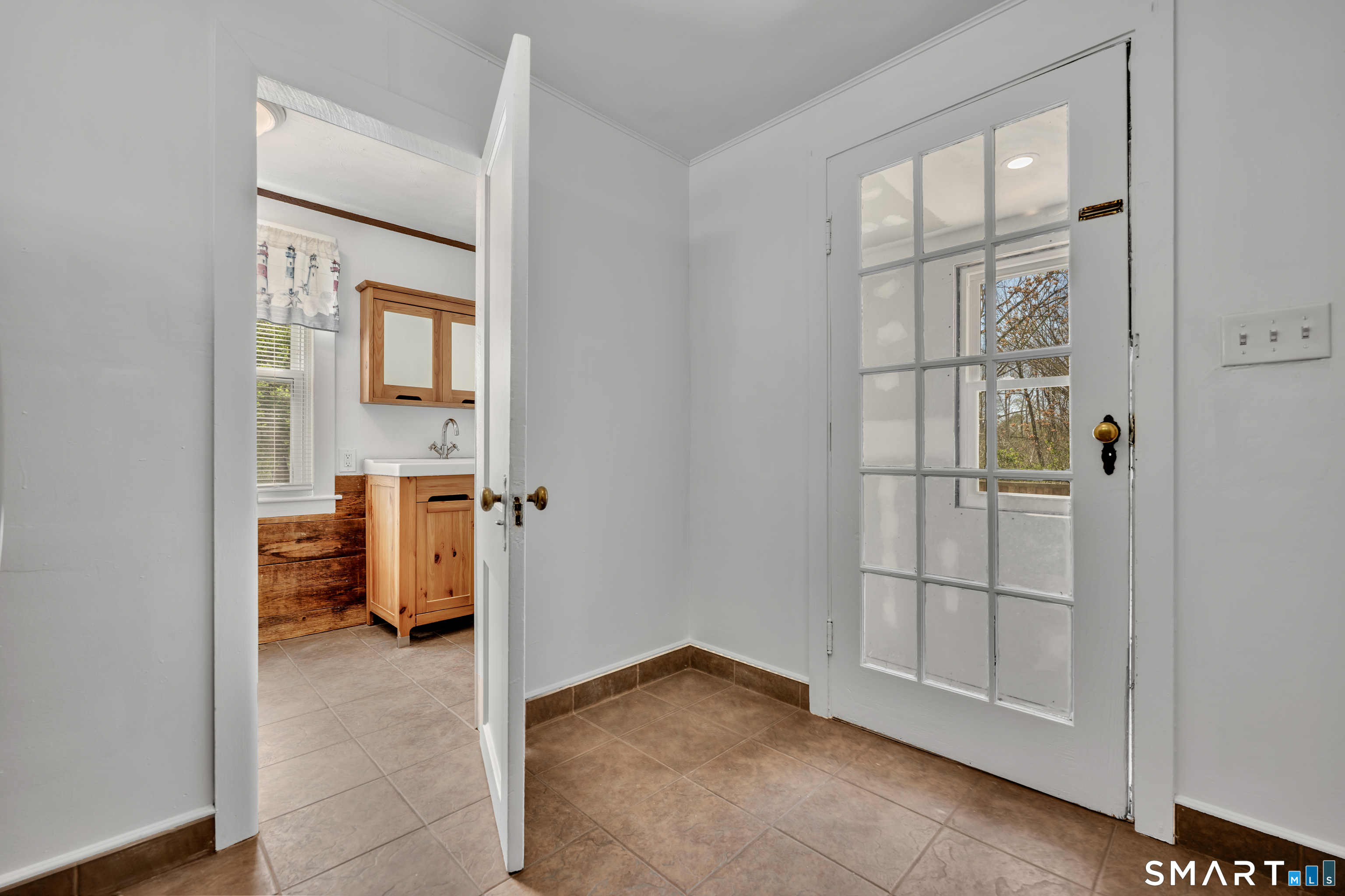 385 Main Street Durham, CT 06422 - Photo 13 of 31