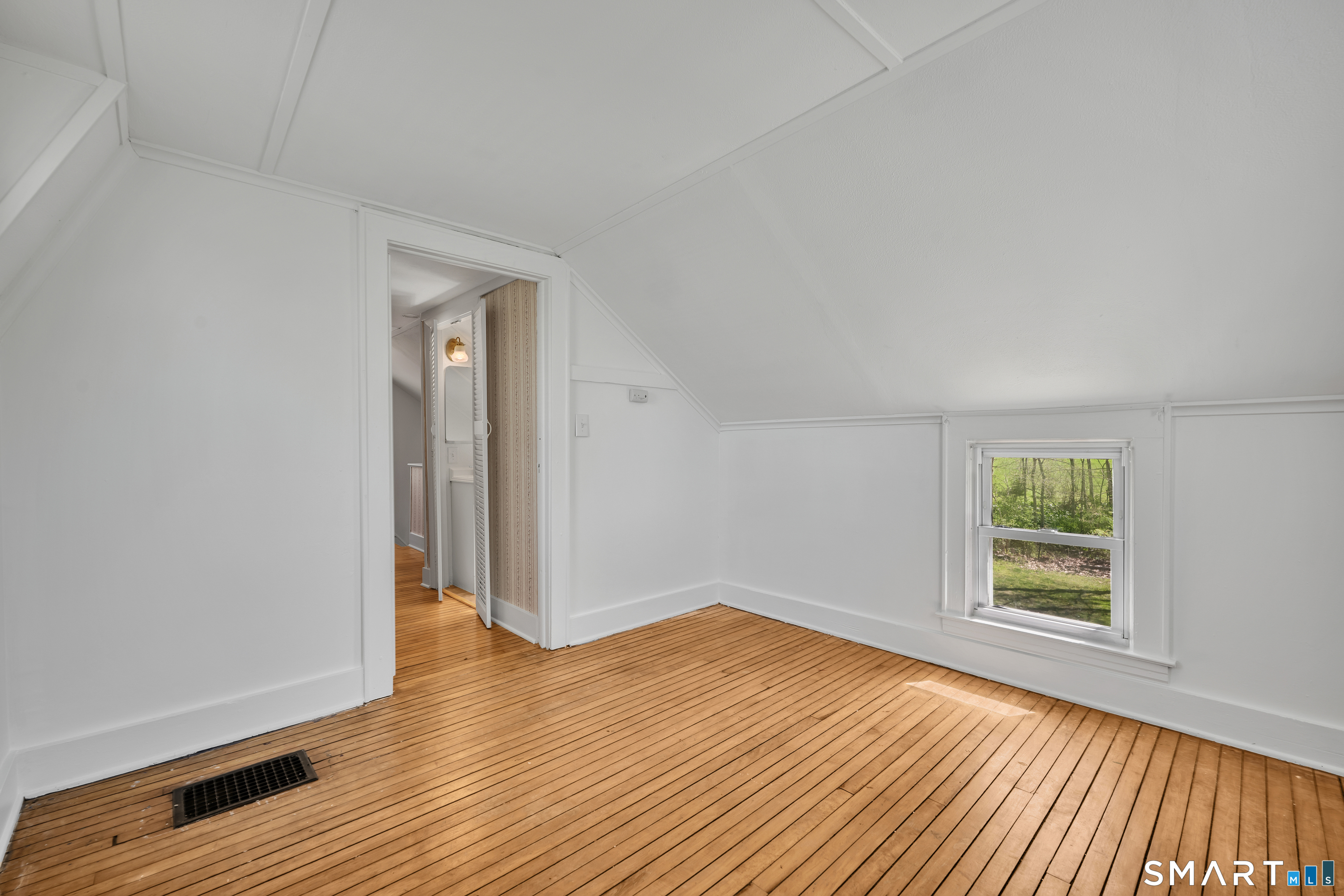 385 Main Street Durham, CT 06422 - Photo 15 of 31
