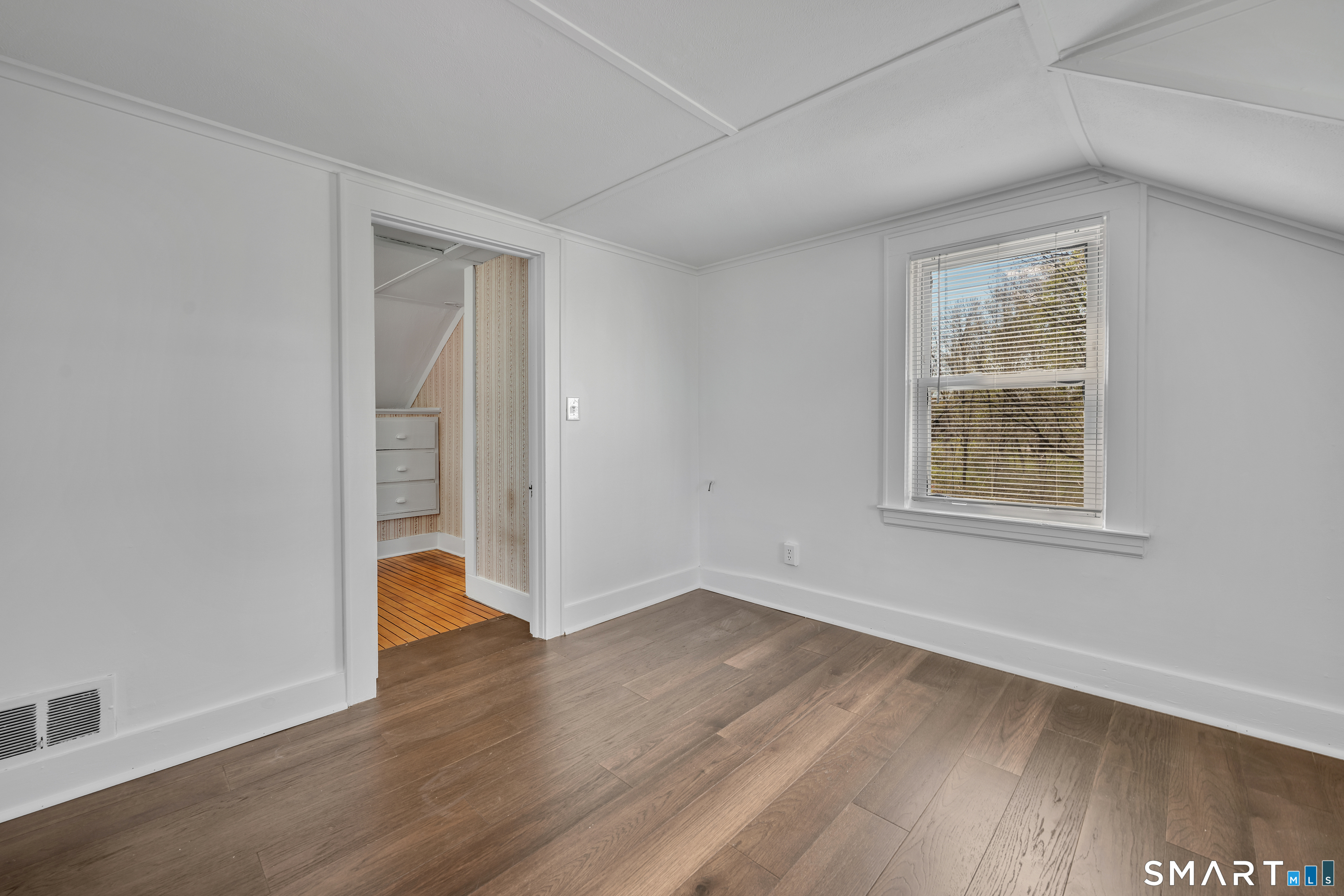 385 Main Street Durham, CT 06422 - Photo 20 of 31