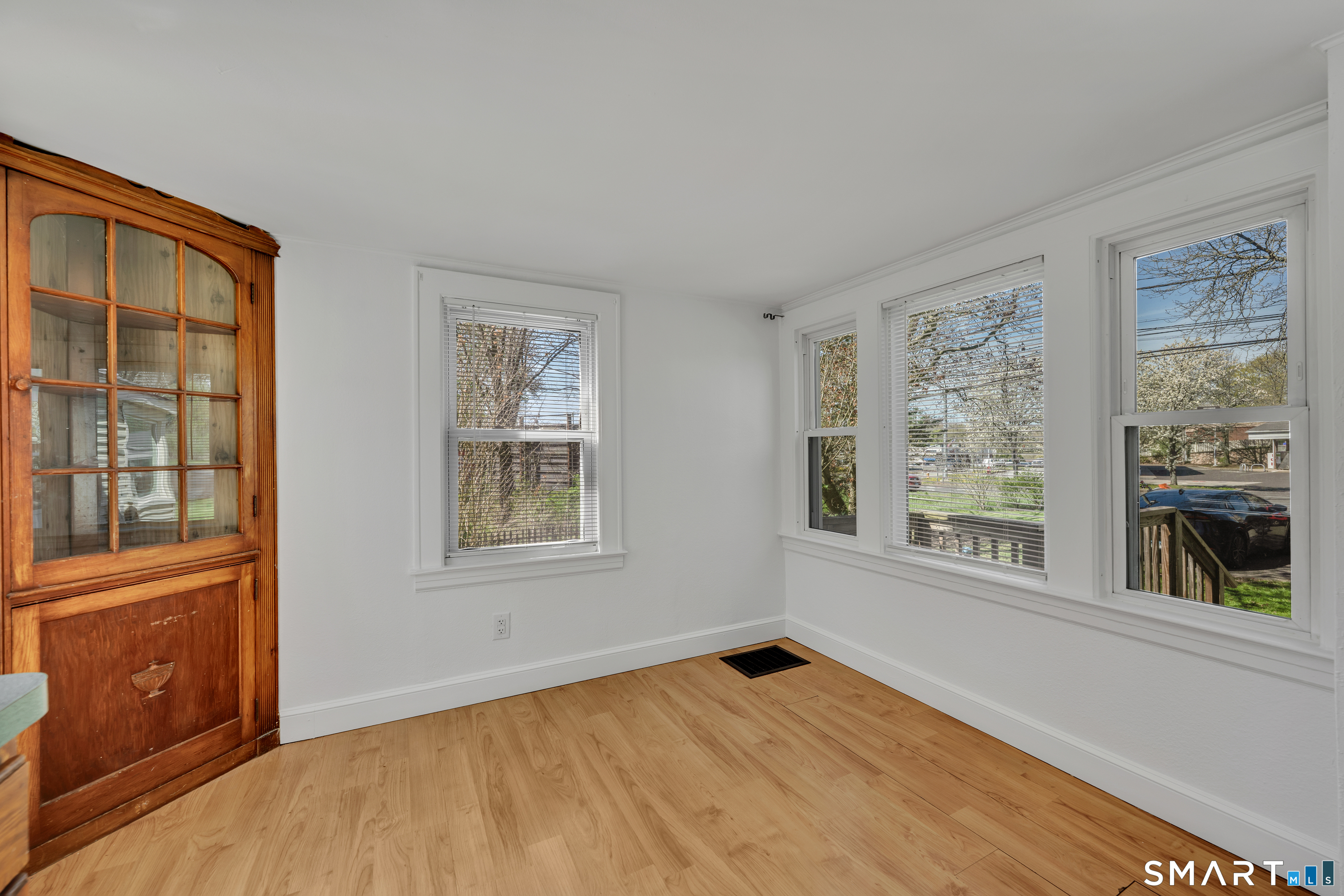 385 Main Street Durham, CT 06422 - Photo 8 of 31