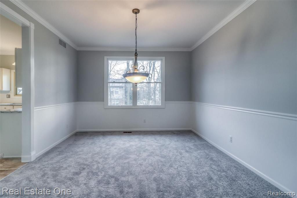 2703 Oak View Court Rochester Hills, MI 48307 - Photo 14 of 53