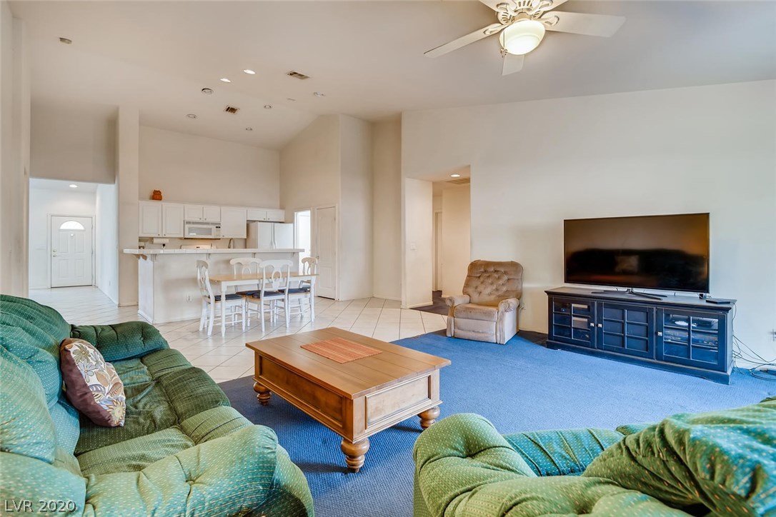 196 Ridge Crossing Avenue Henderson, NV 89002 - Photo 15 of 28 Gallery Image 15