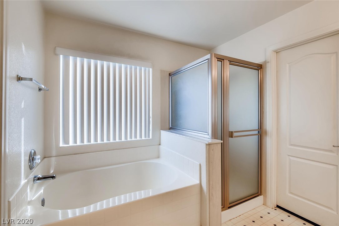196 Ridge Crossing Avenue Henderson, NV 89002 - Photo 18 of 28 Gallery Image 18