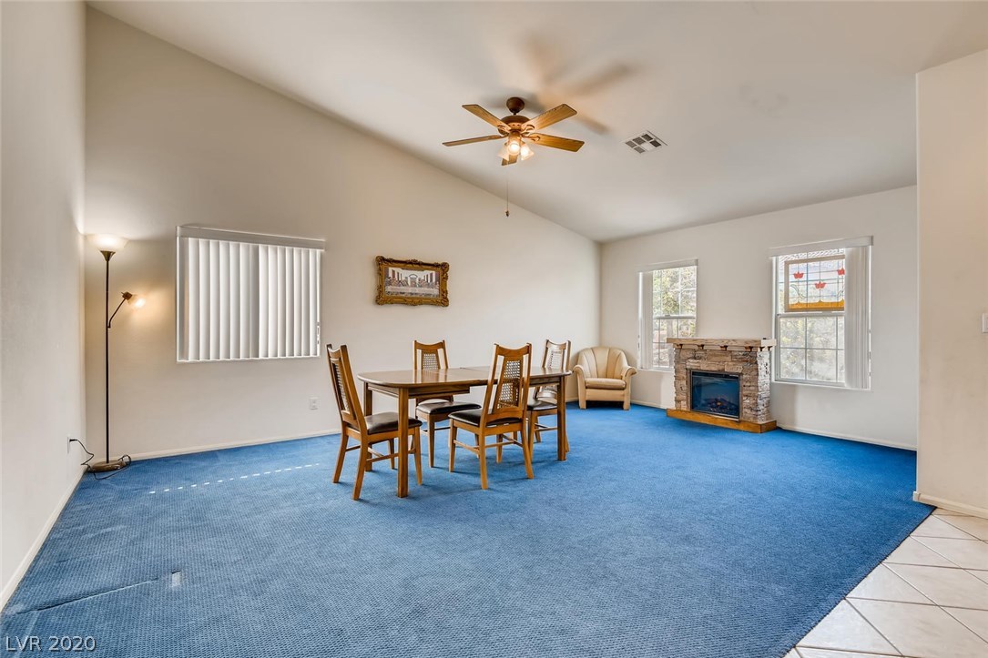196 Ridge Crossing Avenue Henderson, NV 89002 - Photo 4 of 28 Gallery Image 4