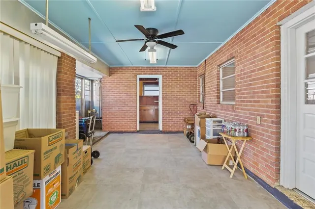 $325,000 | 10559 Jefferson Highway, River Ridge, LA 70123