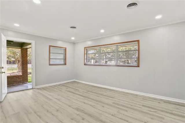 $325,000 | 10559 Jefferson Highway, River Ridge, LA 70123