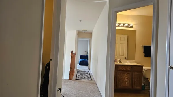 $2,950 | 1268 Bradley Circle, Elgin, IL 60120