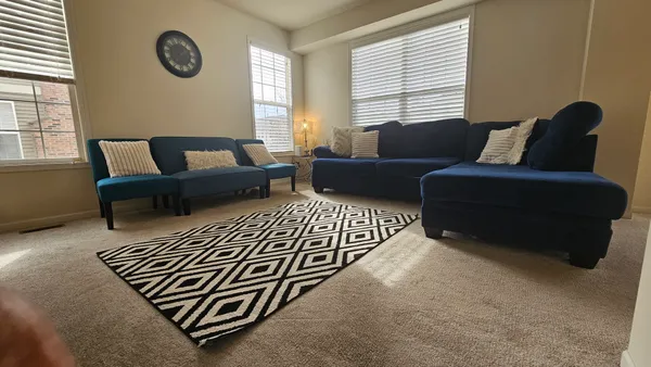 $2,950 | 1268 Bradley Circle, Elgin, IL 60120