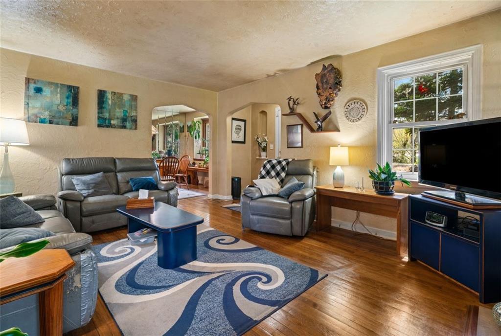 359 Duff Road Pittsburgh, PA 15235 - Photo 5 of 43 Gallery Image 5