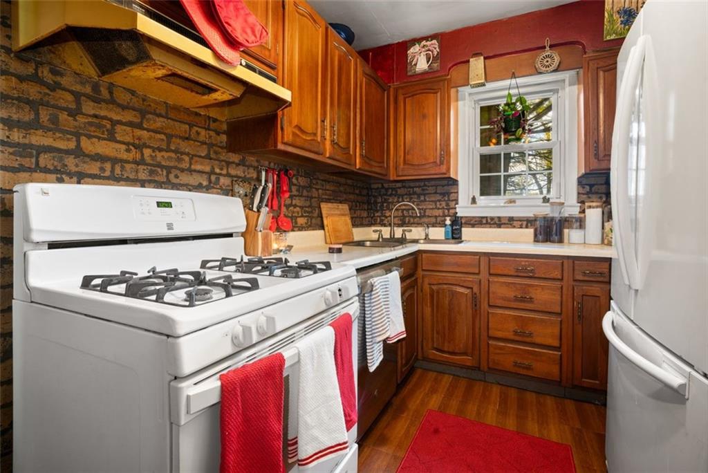 359 Duff Road Pittsburgh, PA 15235 - Photo 8 of 43 Gallery Image 8