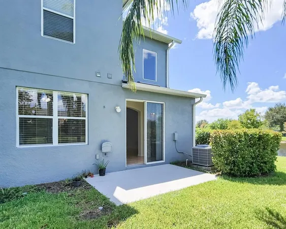 $2,400 | 10033 Moorshire Circle, Orlando, FL 32829