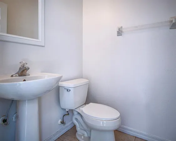 $2,400 | 10033 Moorshire Circle, Orlando, FL 32829