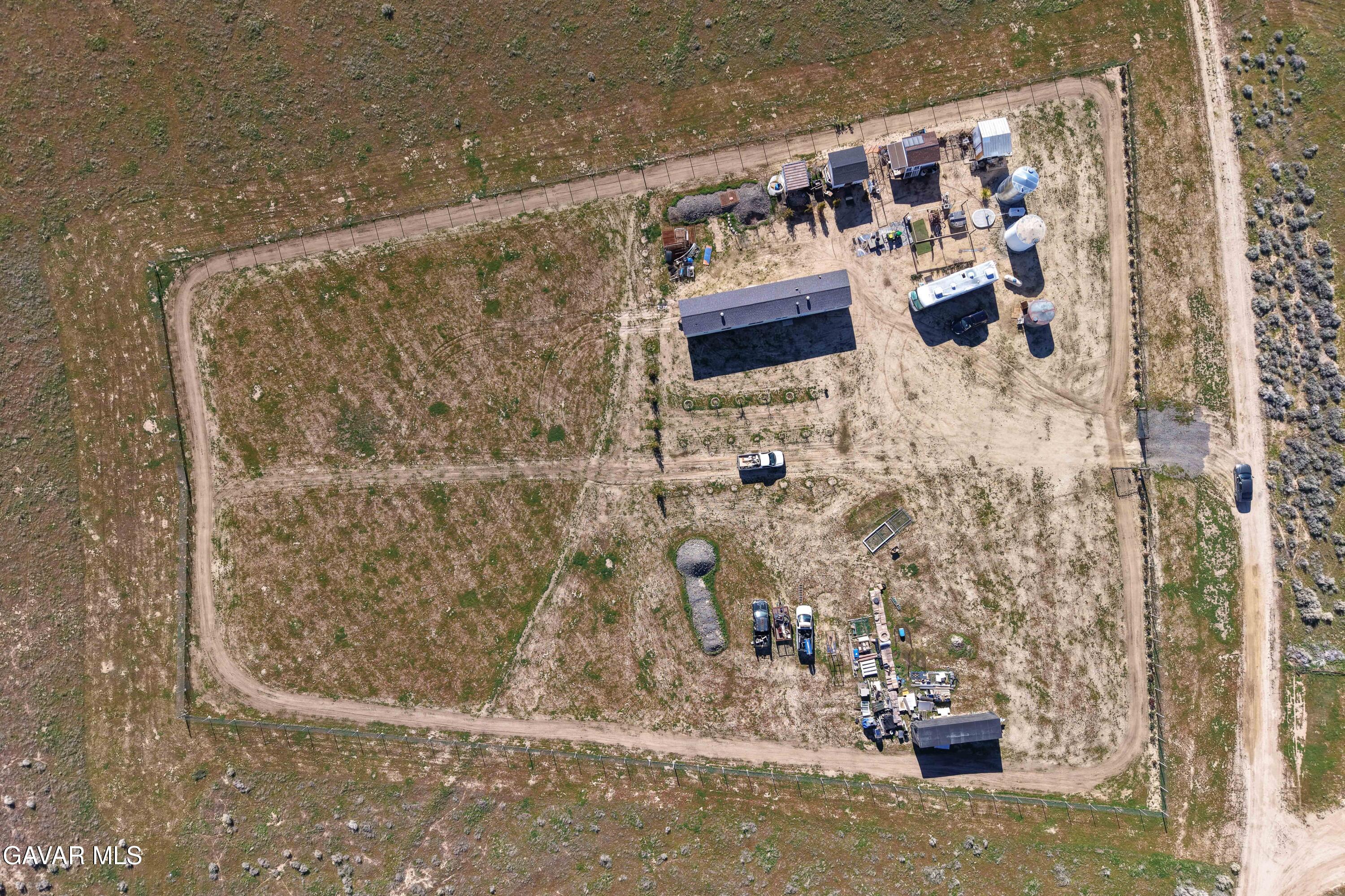 125 West Vic H14 Lancaster, CA 93536 - Photo 3 of 44 Lancaster Rd-9