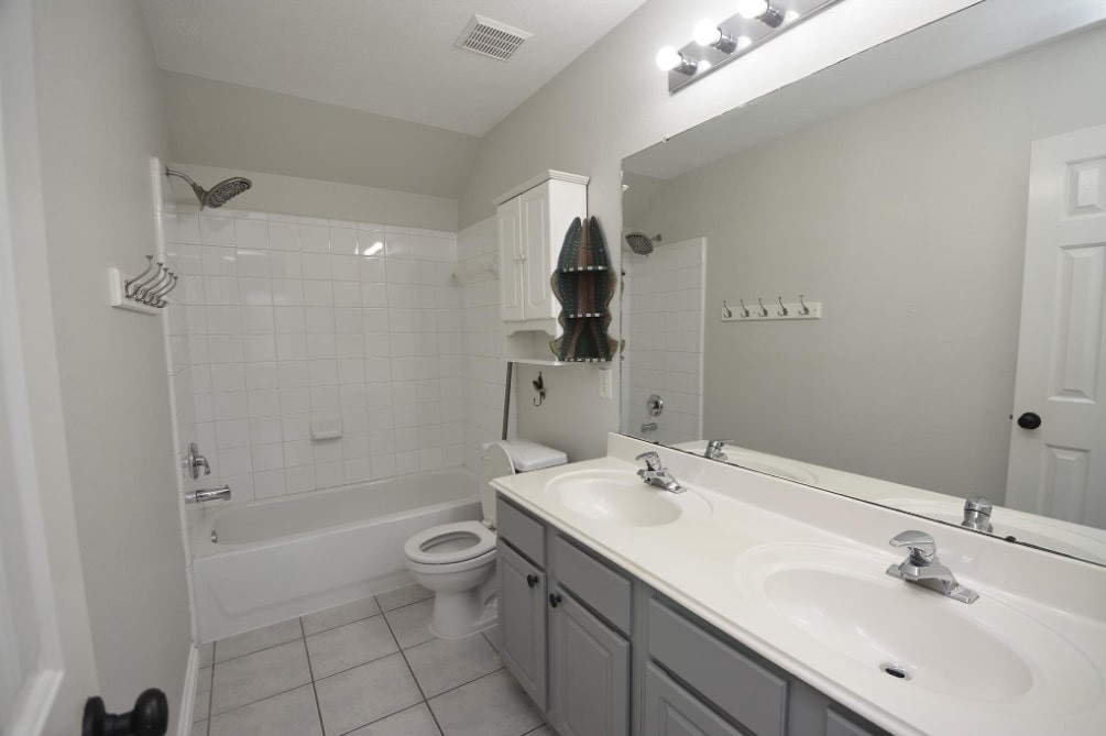 112 Glade Bridge Court Dickinson, TX 77539 - Photo 25 of 31