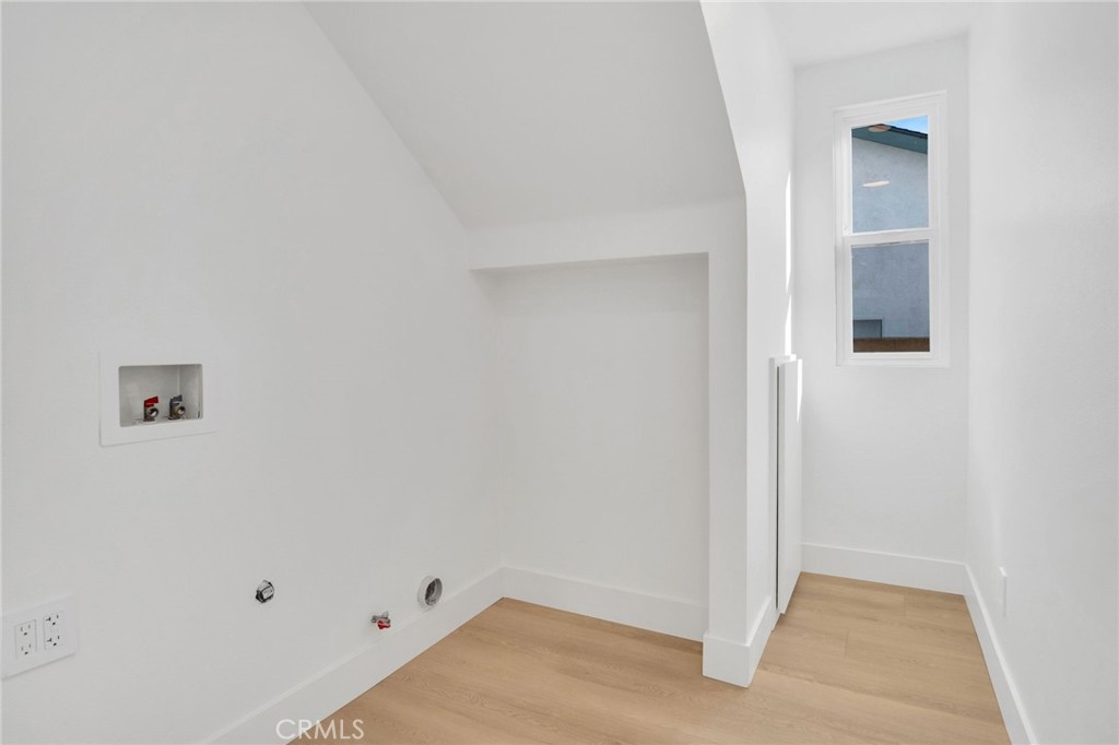 34511 Calle Monte Dana Point, CA 92624 - Photo 36 of 39 Main floor washer/dryer room