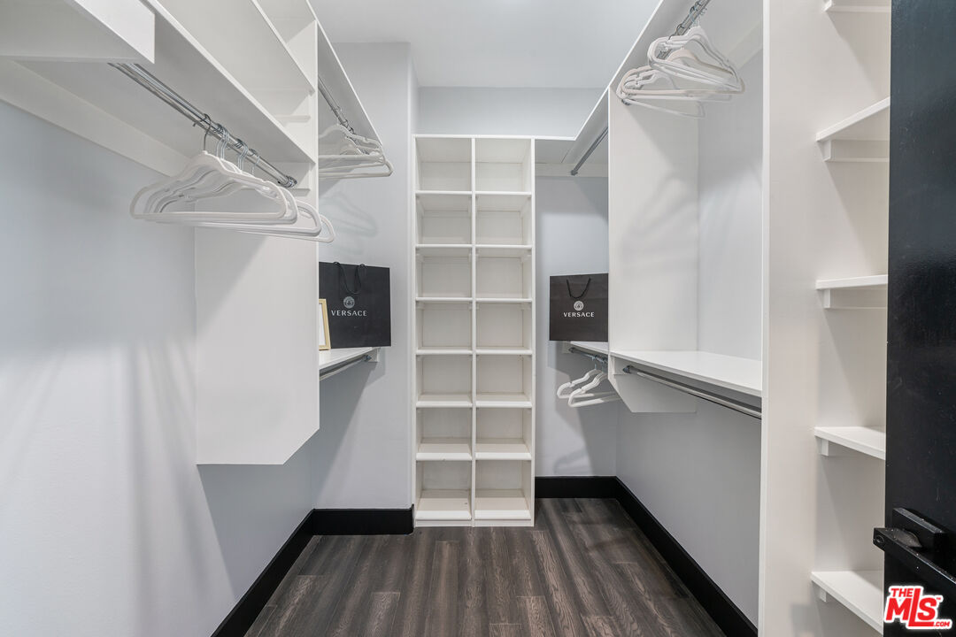 2018 Ruhland Avenue, Unit A Redondo Beach, CA 90278 - Photo 17 of 24 Gallery Image 17