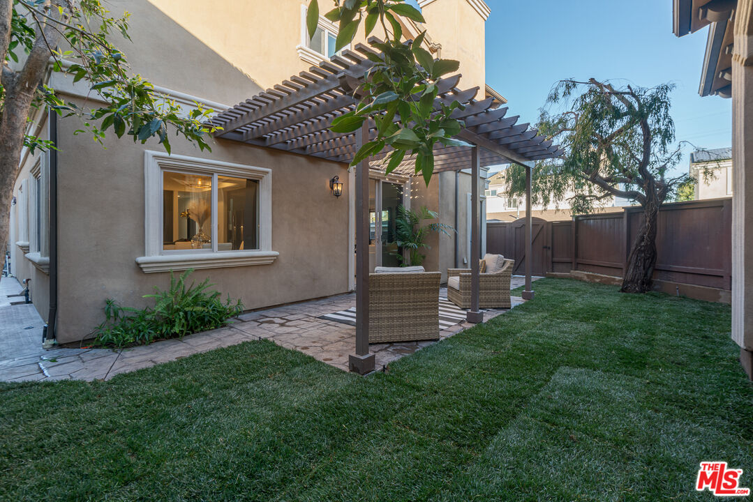 2018 Ruhland Avenue, Unit A Redondo Beach, CA 90278 - Photo 5 of 24 Gallery Image 5