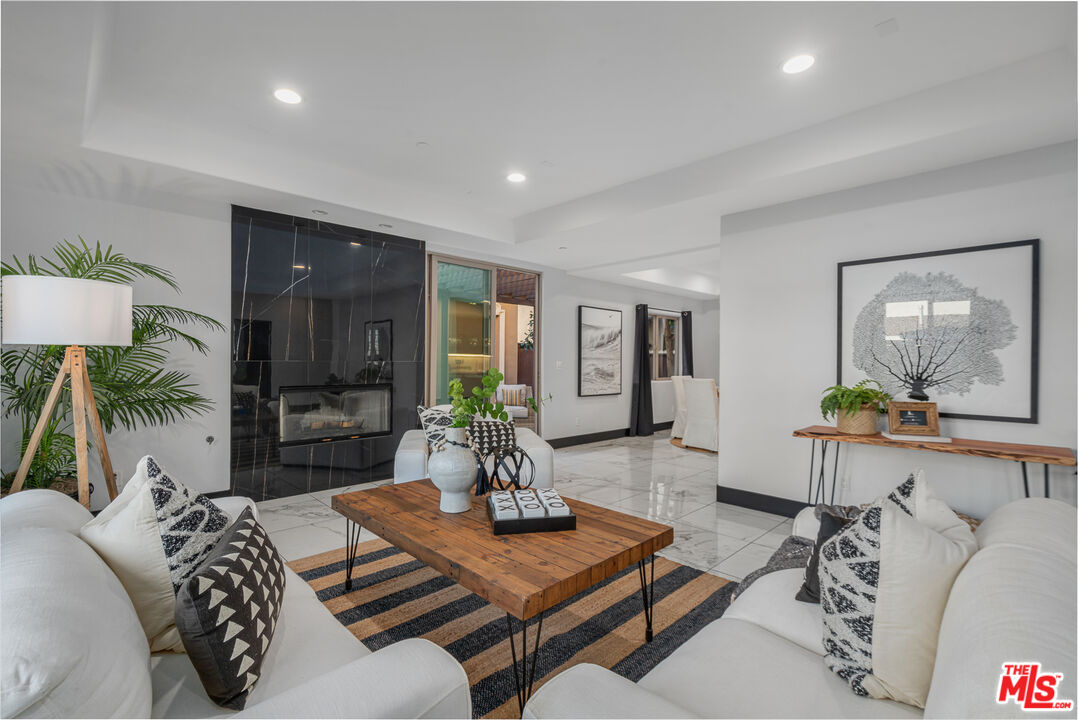 2018 Ruhland Avenue, Unit A Redondo Beach, CA 90278 - Photo 7 of 24 Gallery Image 7