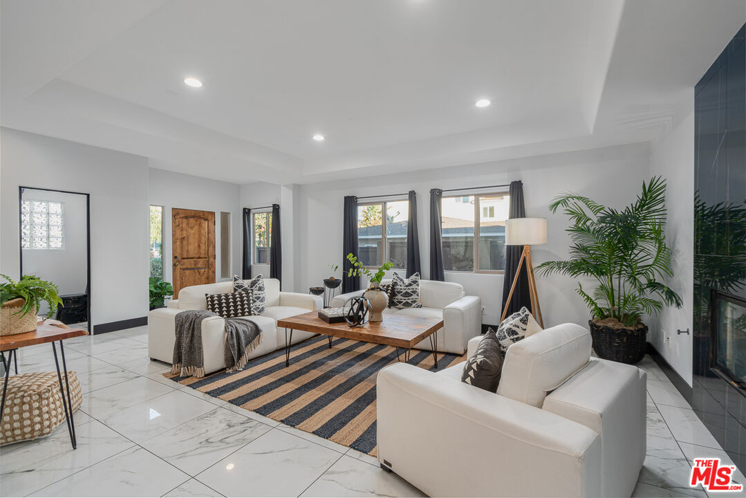 2018 Ruhland Avenue, Unit A Redondo Beach, CA 90278 - Photo 8 of 24 Gallery Image 8
