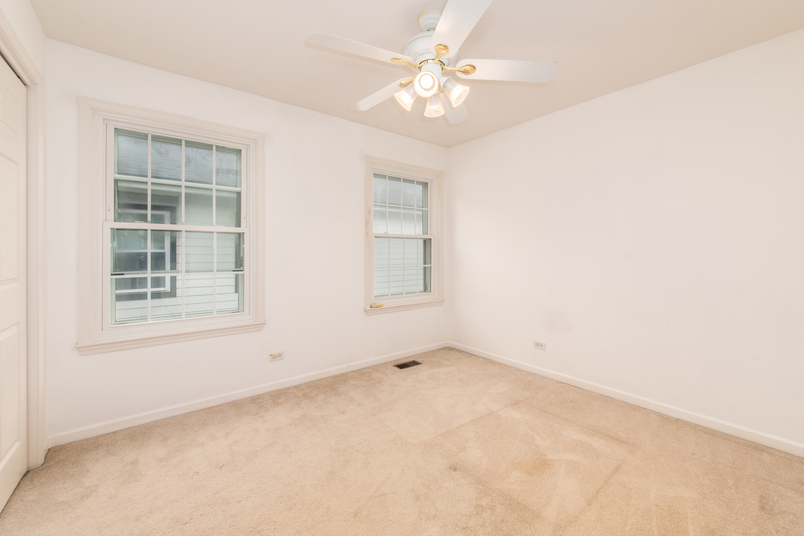 104 Brickton Place Park Ridge, IL 60068 - Photo 22 of 38 Gallery Image 22