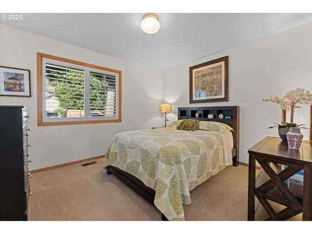 $599,900 | 2104 Northeast 165th Drive, Portland, OR 97230