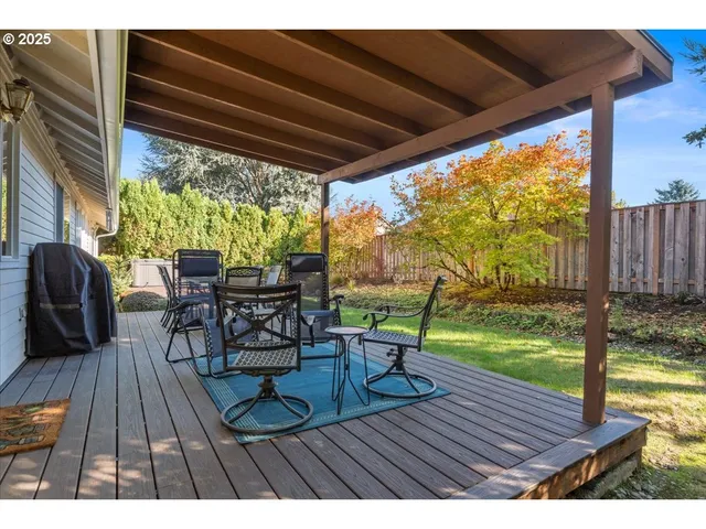 $599,900 | 2104 Northeast 165th Drive, Portland, OR 97230