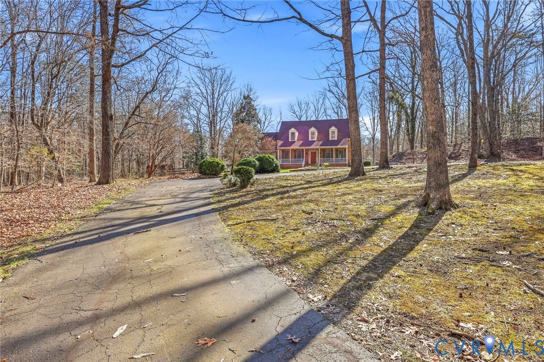 2410 Gobbler Ridge Road Powhatan, VA 23139 - Photo 4 of 74 Gallery Image 4