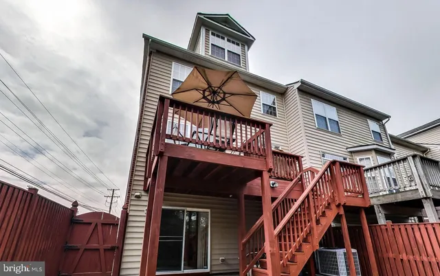 $3,095 | 3928 Bryant Park Circle, Burtonsville, MD 20866