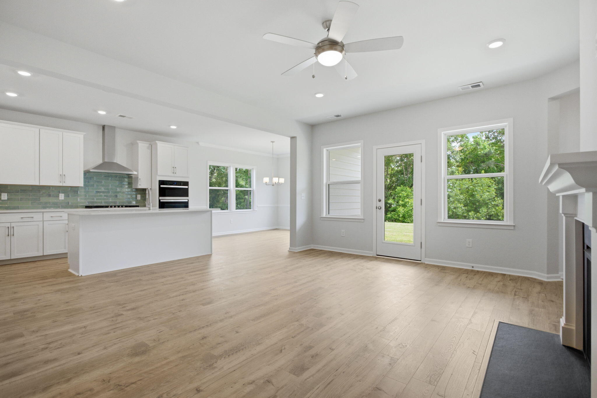 130 Teal Lane, Unit 63 Seneca, SC 29678 - Photo 8 of 38 GRN_THEPIER_FLETCHER_130TEALLANE (9)