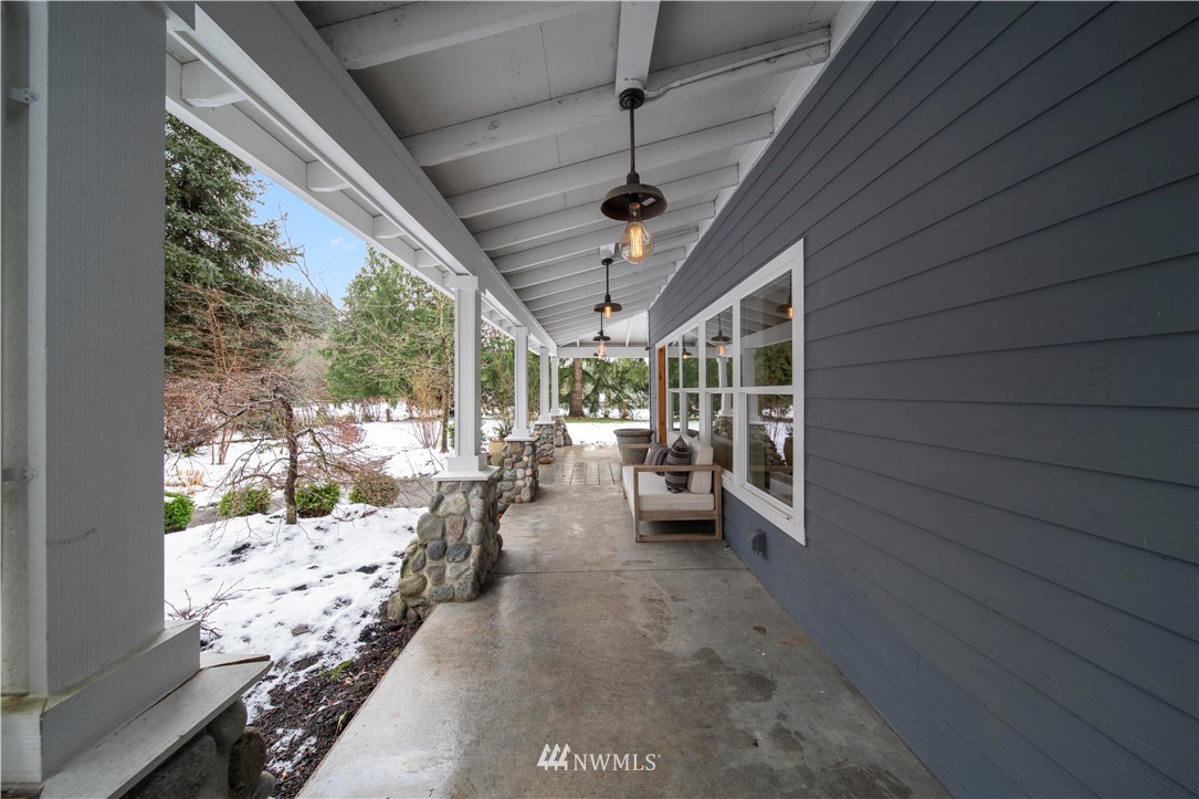 314 Russell Road Snohomish, WA 98290 - Photo 5 of 23