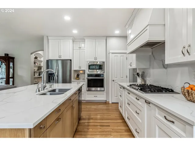 $743,000 | 791 Tukwila Drive, Woodburn, OR 97071